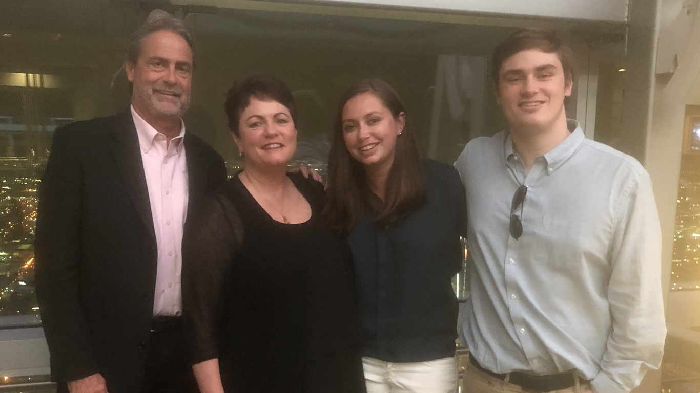 personal craig_0000s_0005_Layer-6